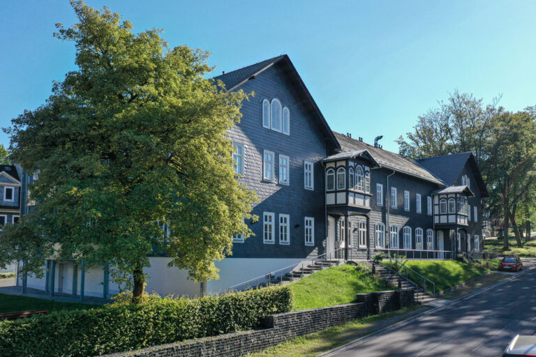 Herrenhaus 1 768x512