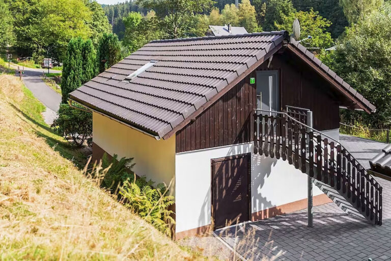 Ferienwohnung Goldisthal 01 768x512