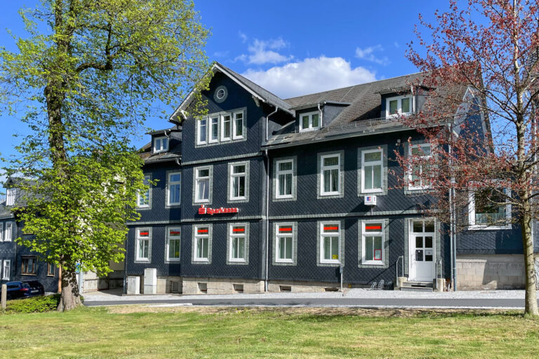 Sparkassenfiliale Grossbreitenbach 768x512