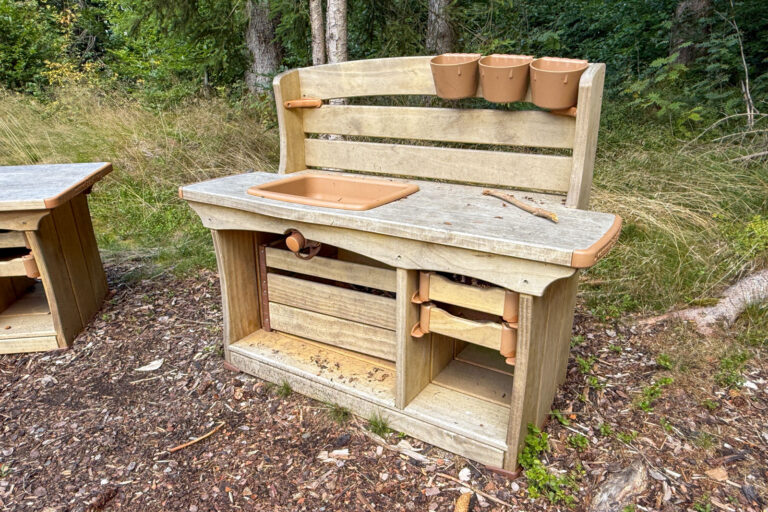 Waldspielplatz Grossbreitenbach 006 768x512
