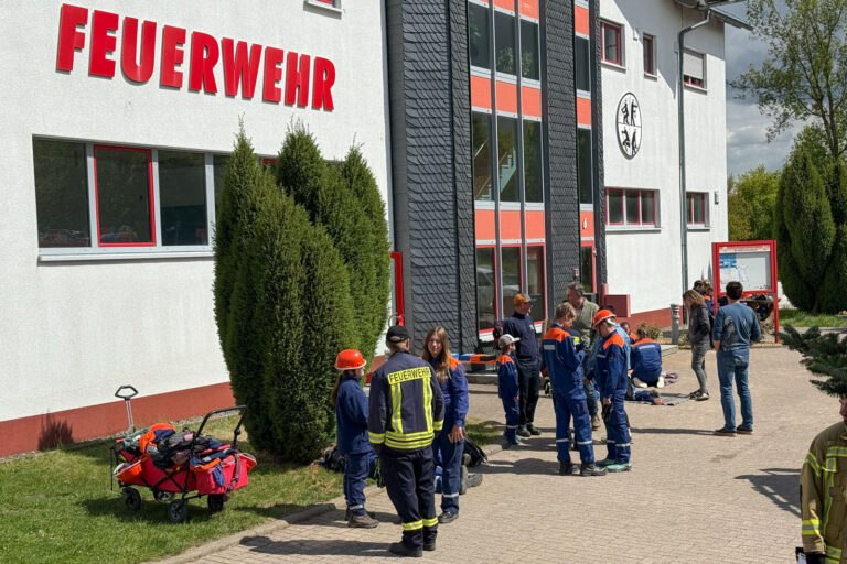 Feuerwehr Grossbreitenbach 001 768x512