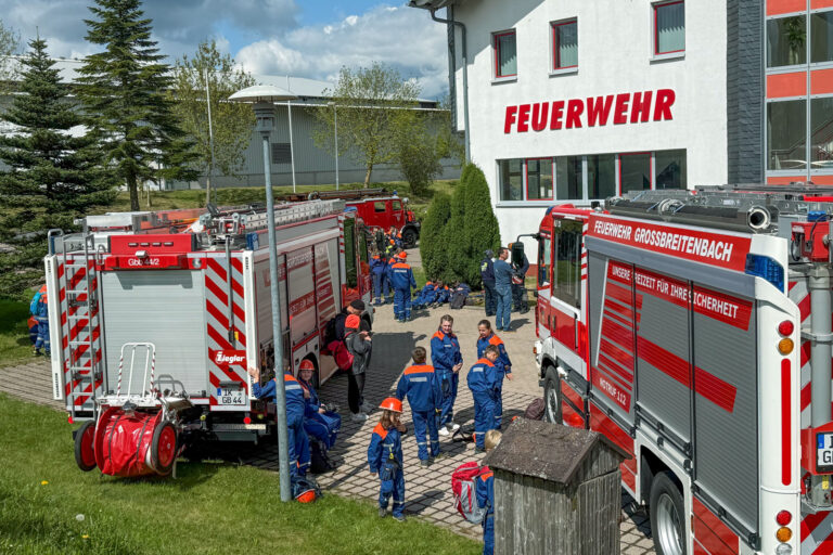 Feuerwehr Grossbreitenbach 002 768x512