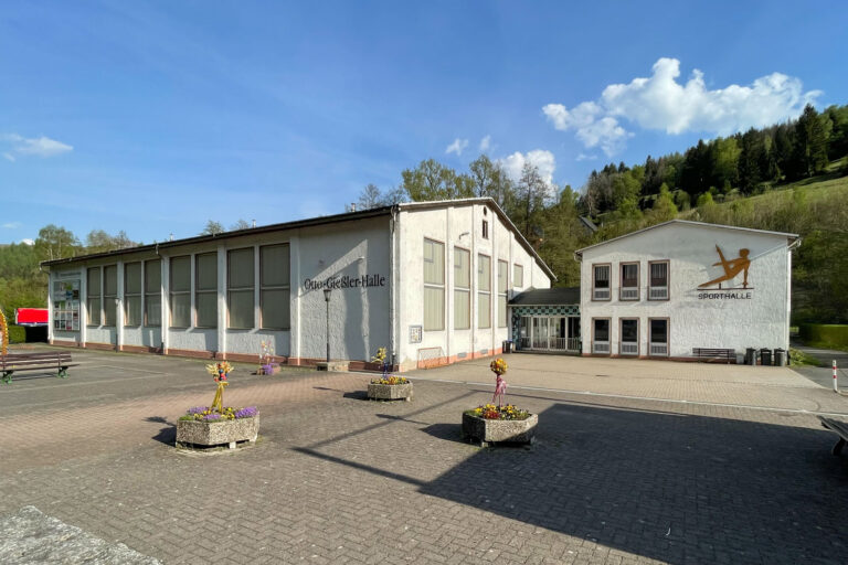 Sporthalle Katzhuette 001 768x512