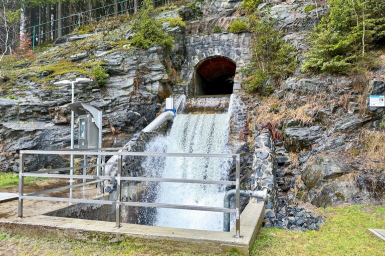 Altenfelder Wasserfall 006 1 768x512
